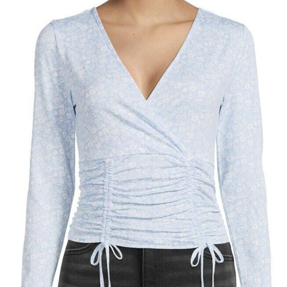 NWT No Boundaires Womens Floral Rusched Front Long Sleeve Blue White Top Medium